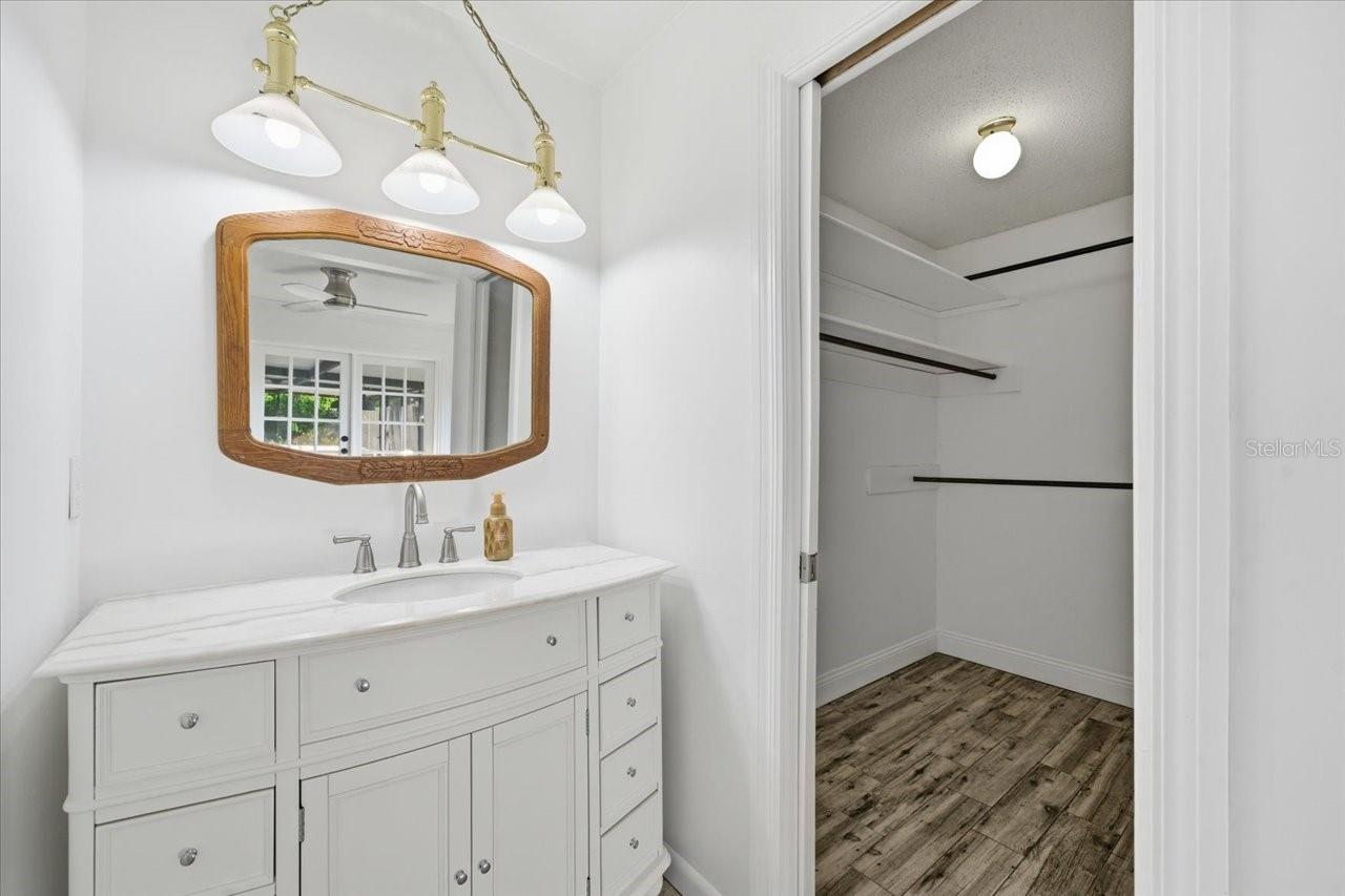 STONEHENGE ESTATES - Residential