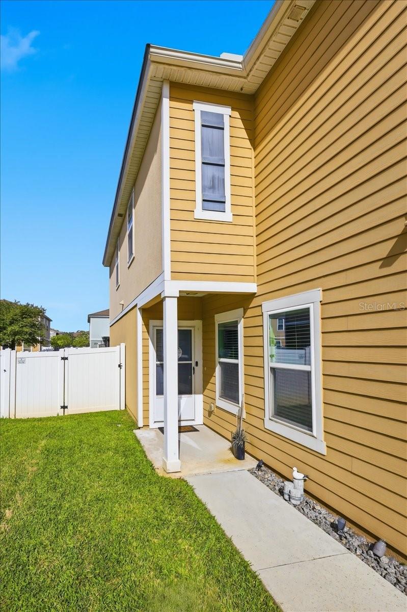 240 WHITLAND WAY