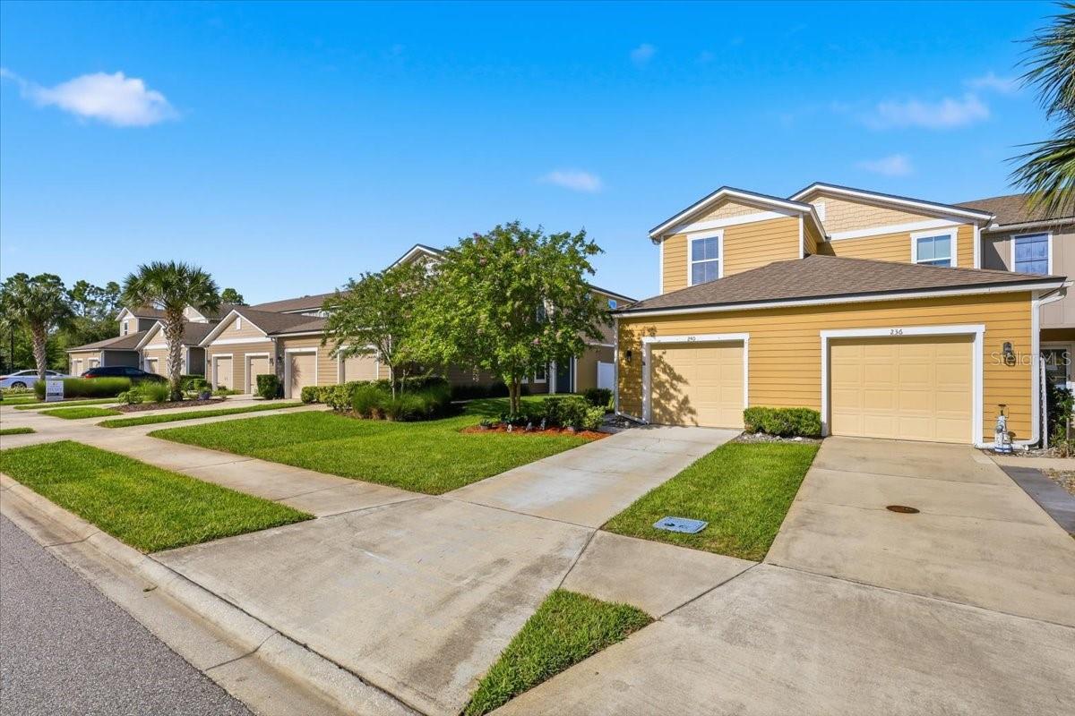 240 WHITLAND WAY