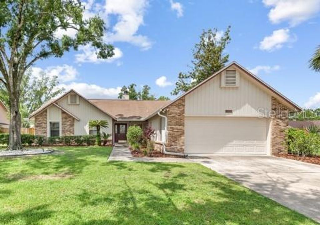 Photo of 354 Brushwood Lane, Winter Springs, FL 32708 (MLS # O6327240)
