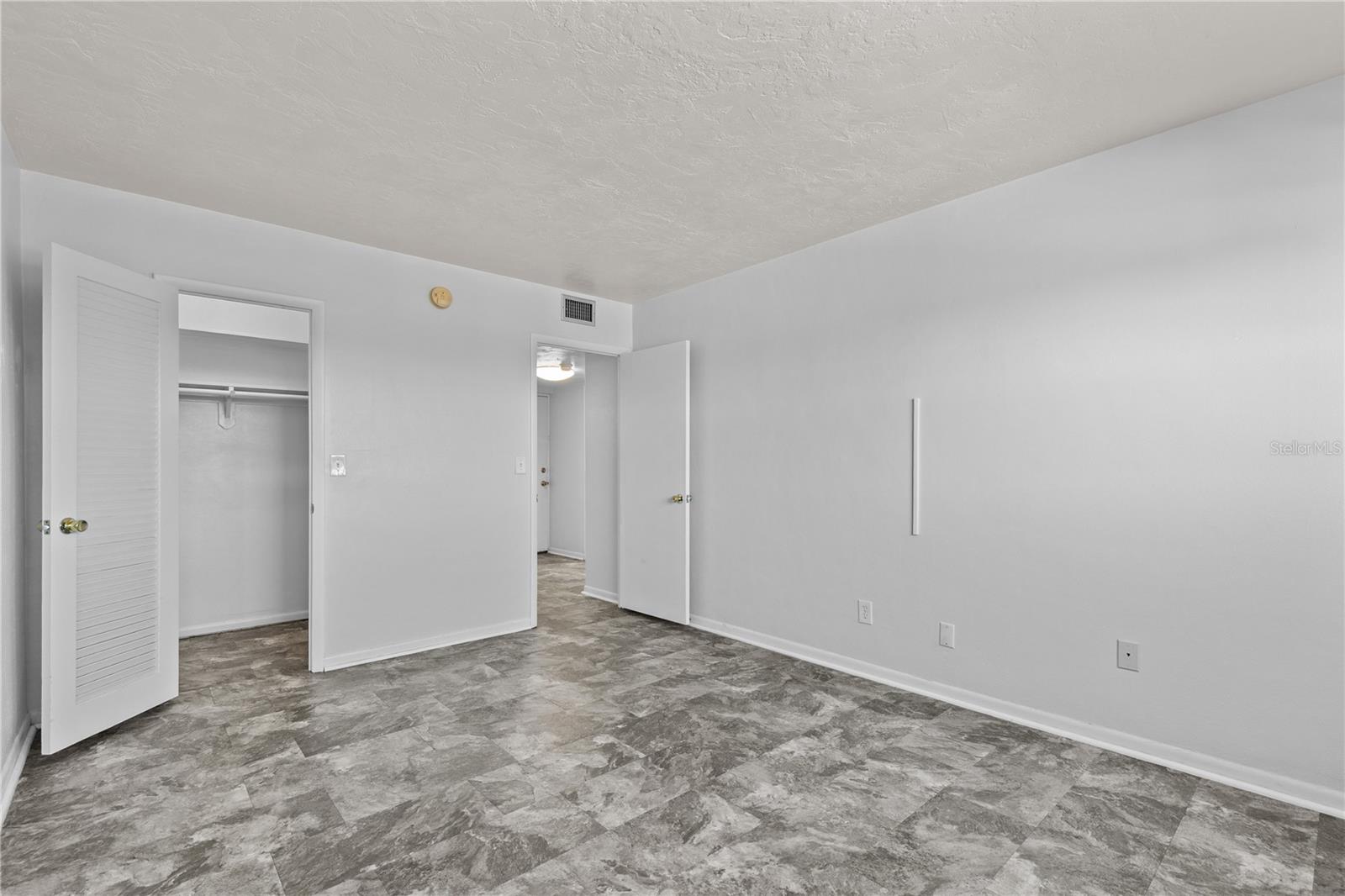 COLUMBIAD PLAZA SUBD - Residential