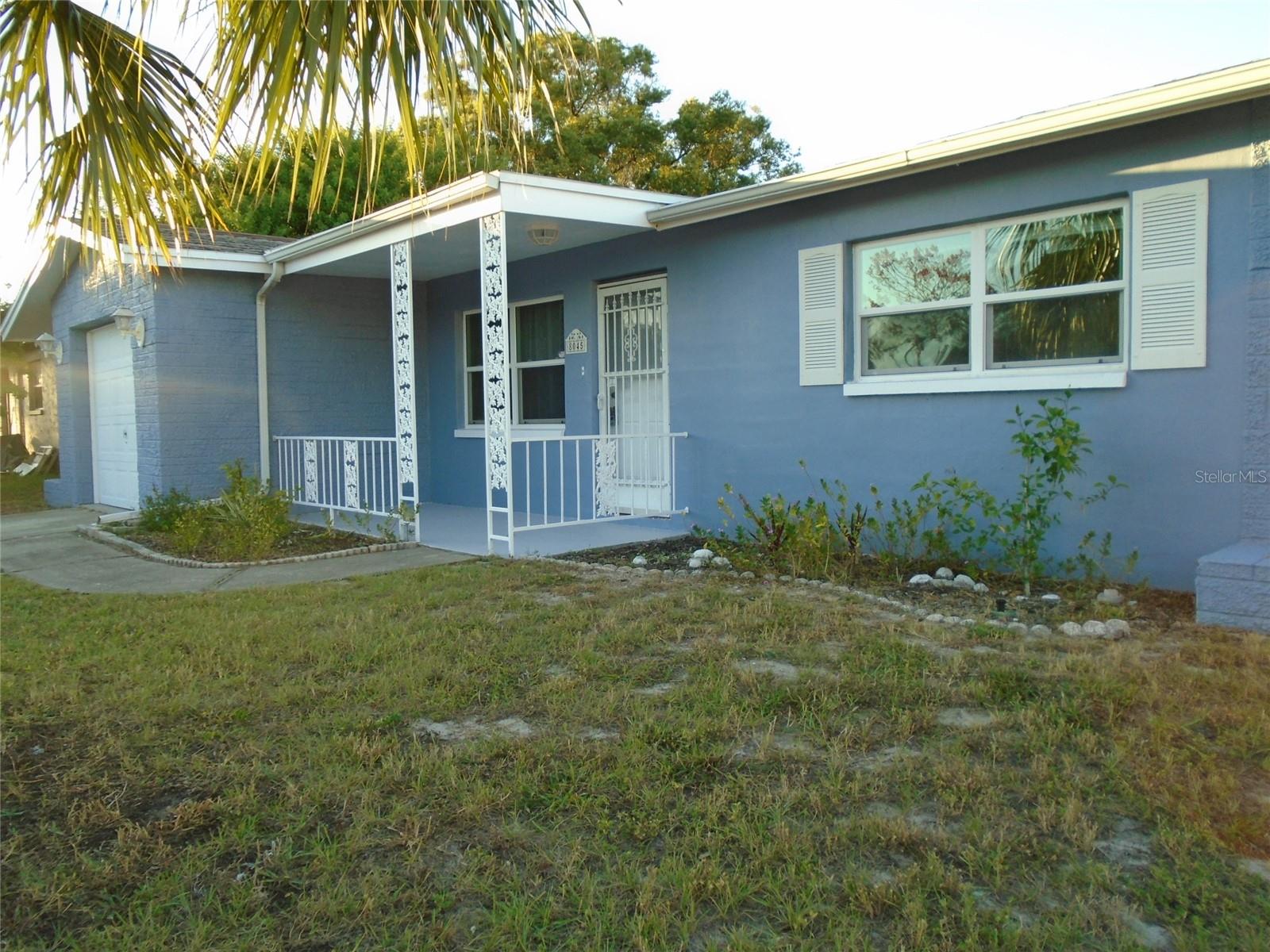 THE LAKES - Residential