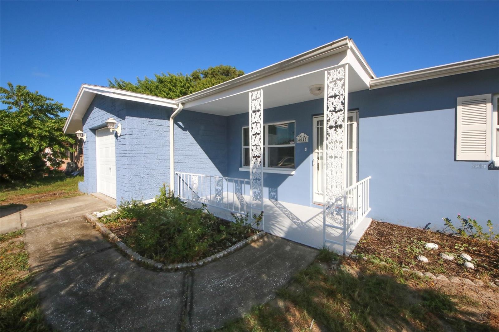 THE LAKES - Residential