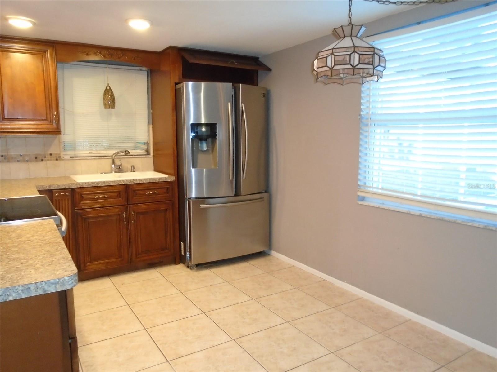 THE LAKES - Residential