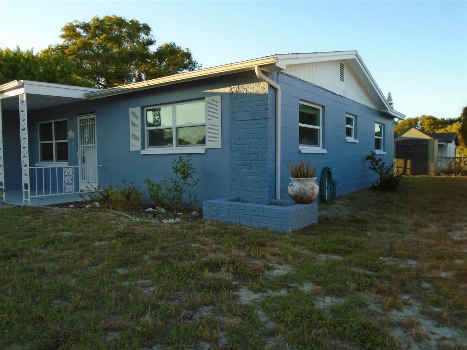 THE LAKES - Residential