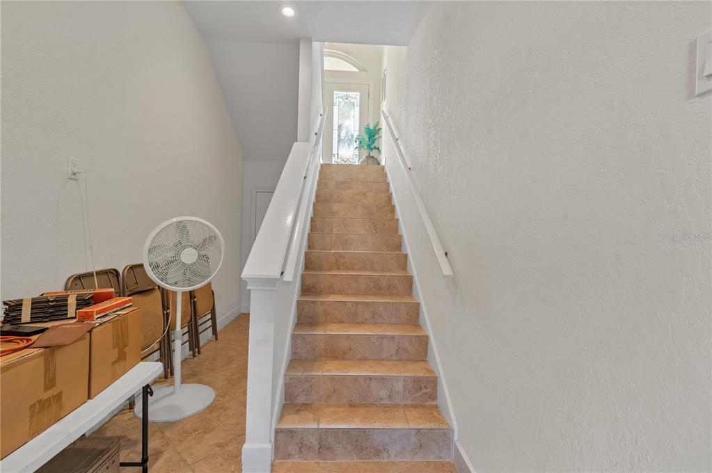 CAPRI ISLE - Residential