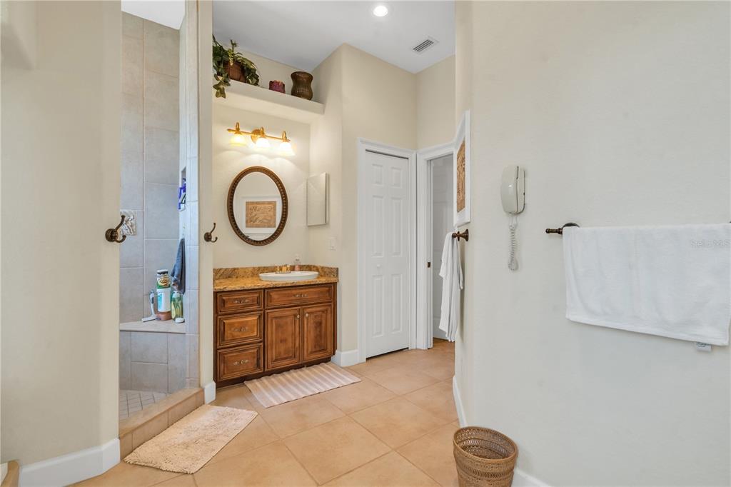 CAPRI ISLE - Residential