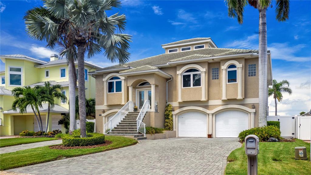 CAPRI ISLE - Residential