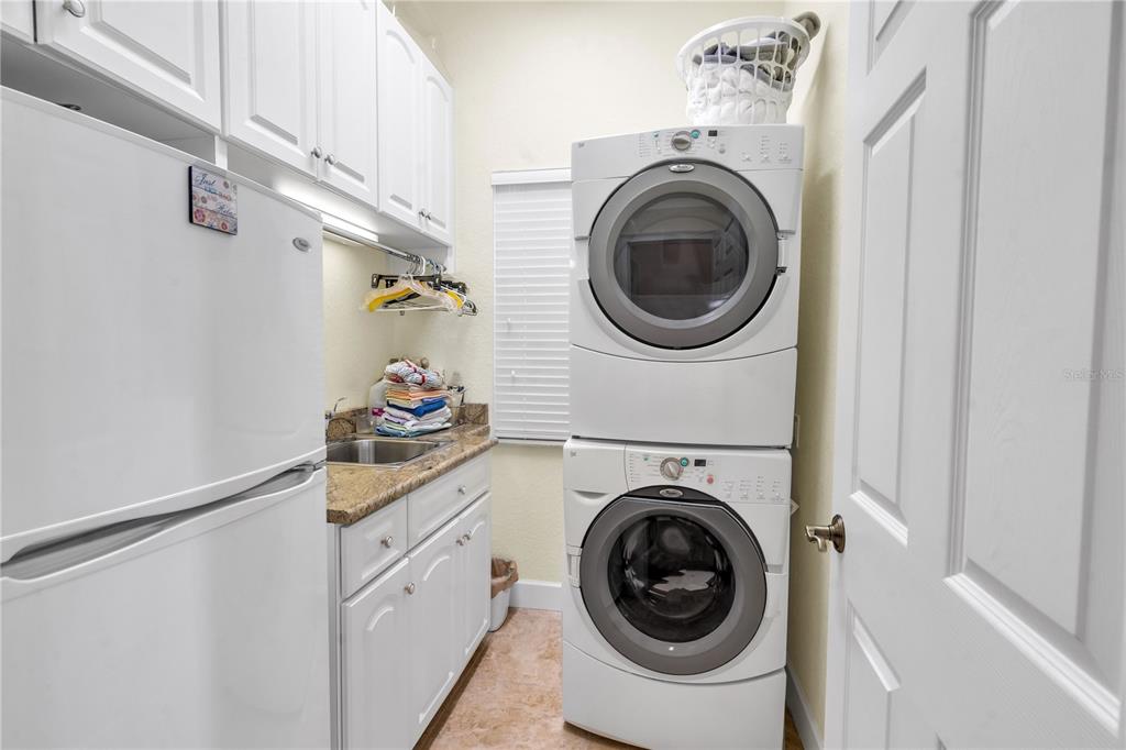 CAPRI ISLE - Residential