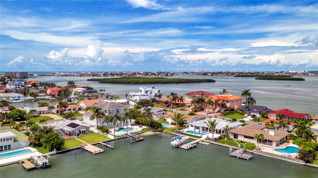 CAPRI ISLE - Residential