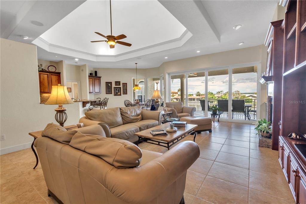 CAPRI ISLE - Residential