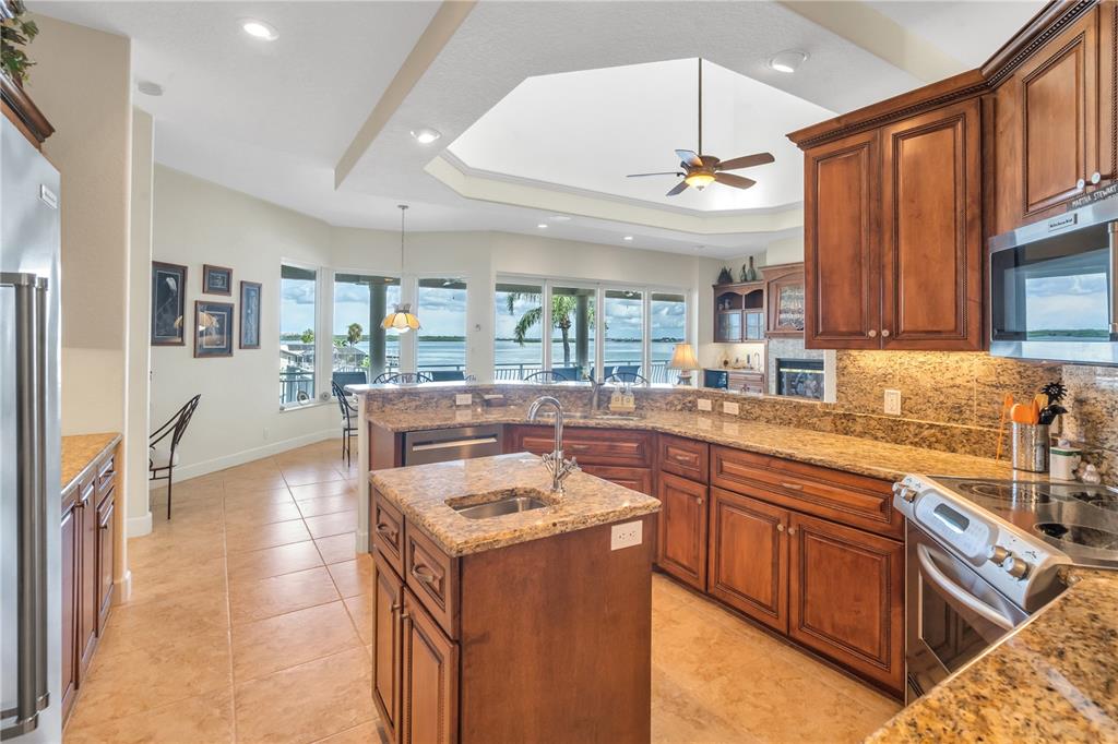 CAPRI ISLE - Residential