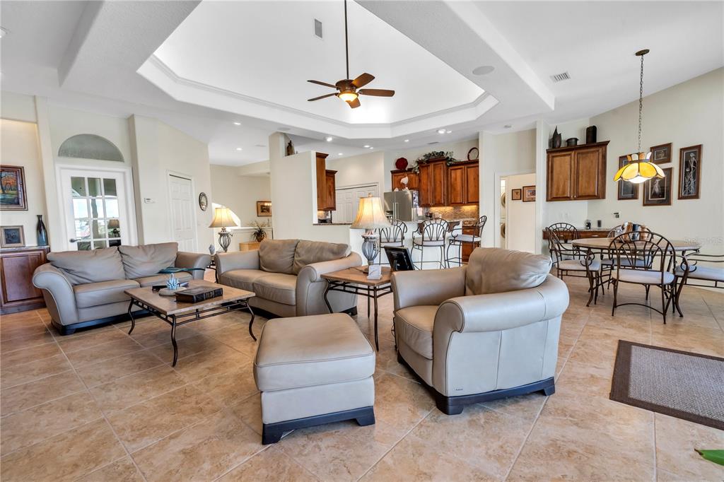 CAPRI ISLE - Residential