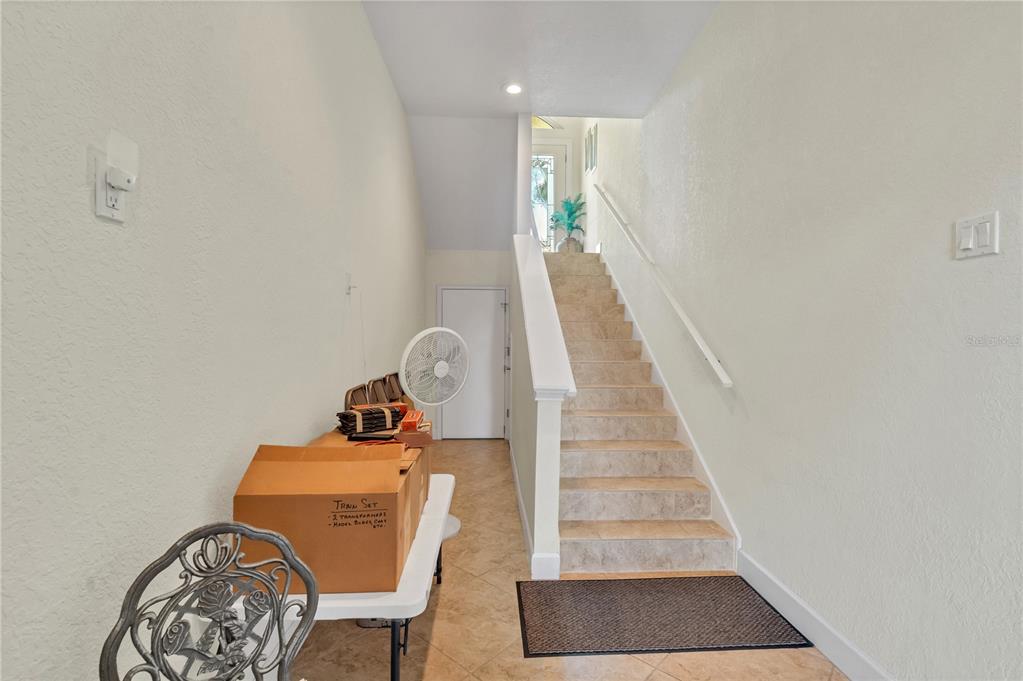 CAPRI ISLE - Residential