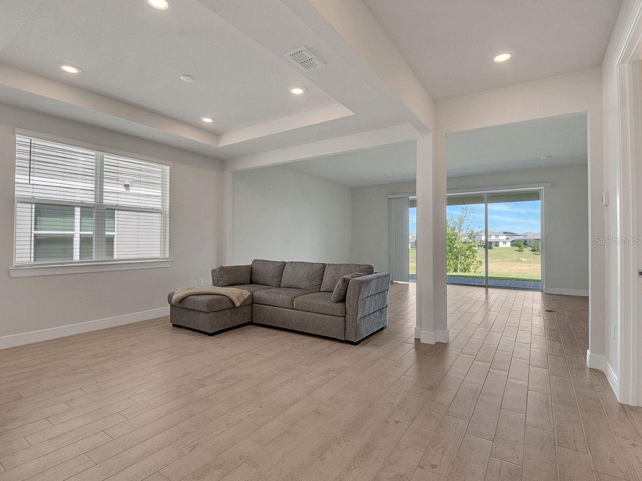LAKEVIEW PRESERVE PH 2 - Residential Lease
