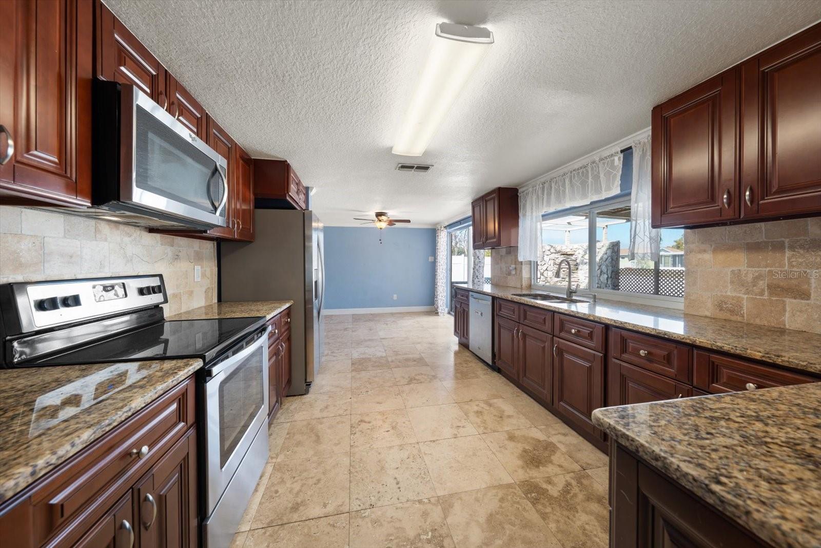 BEACON SQUARE - Residential