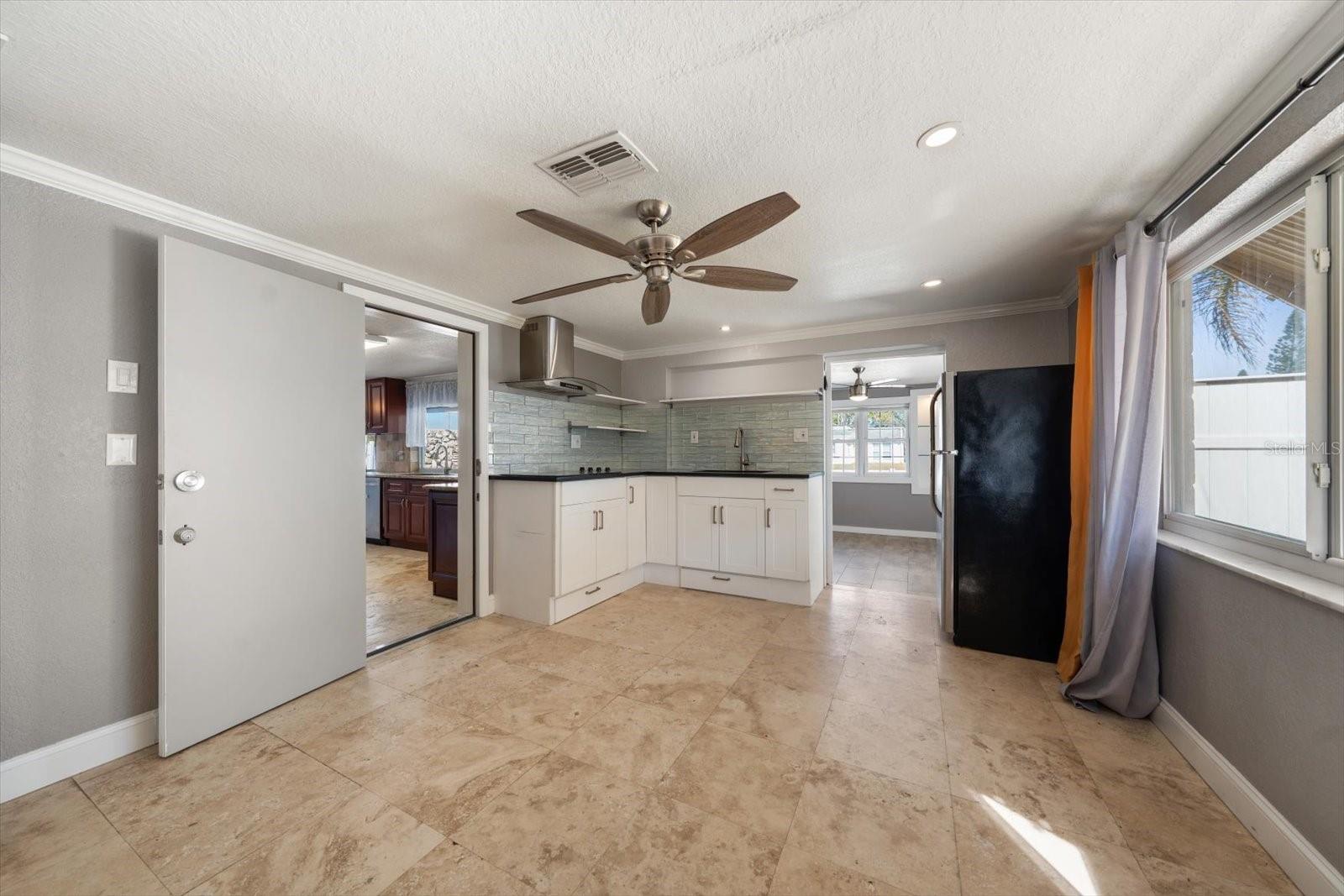 BEACON SQUARE - Residential