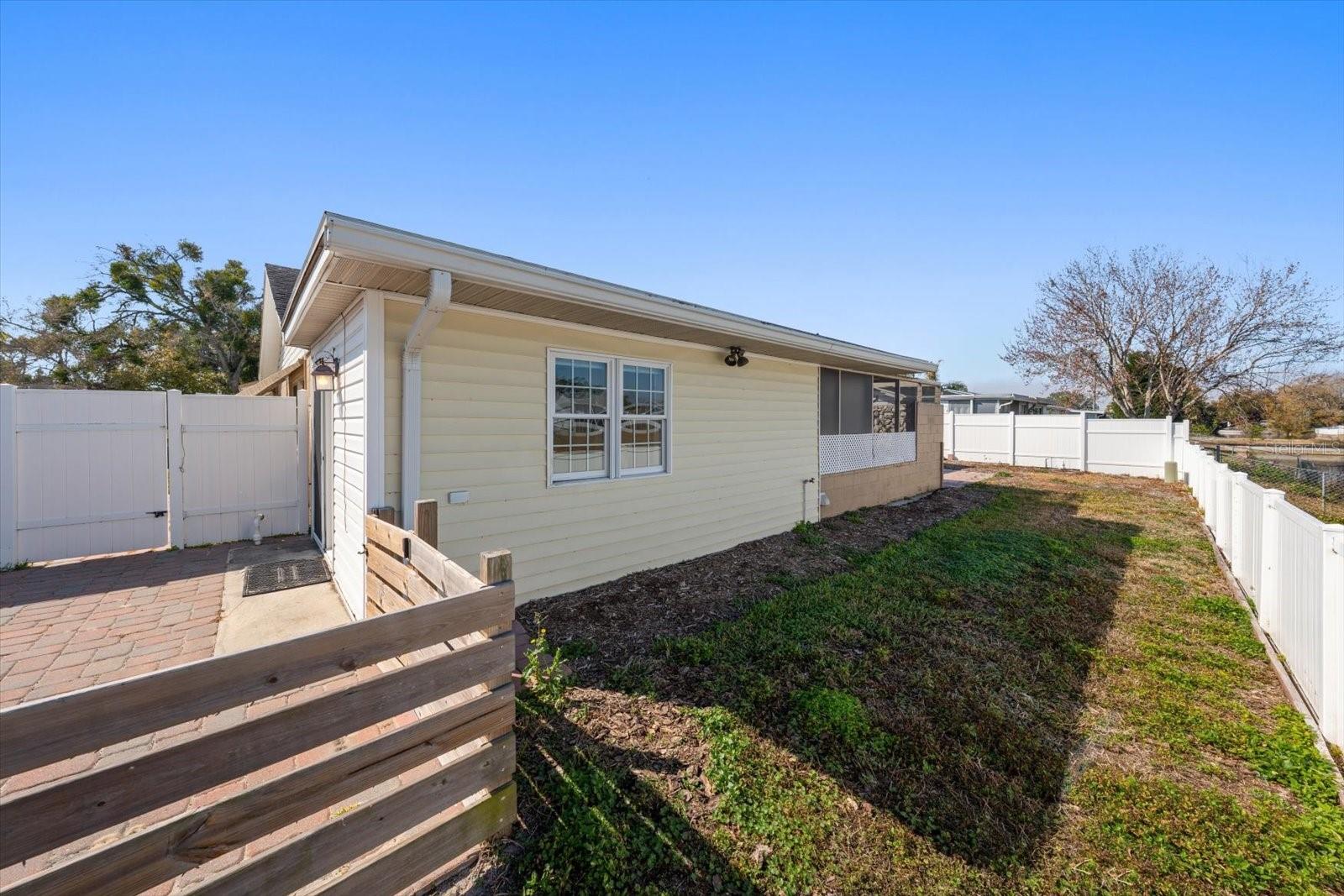 BEACON SQUARE - Residential