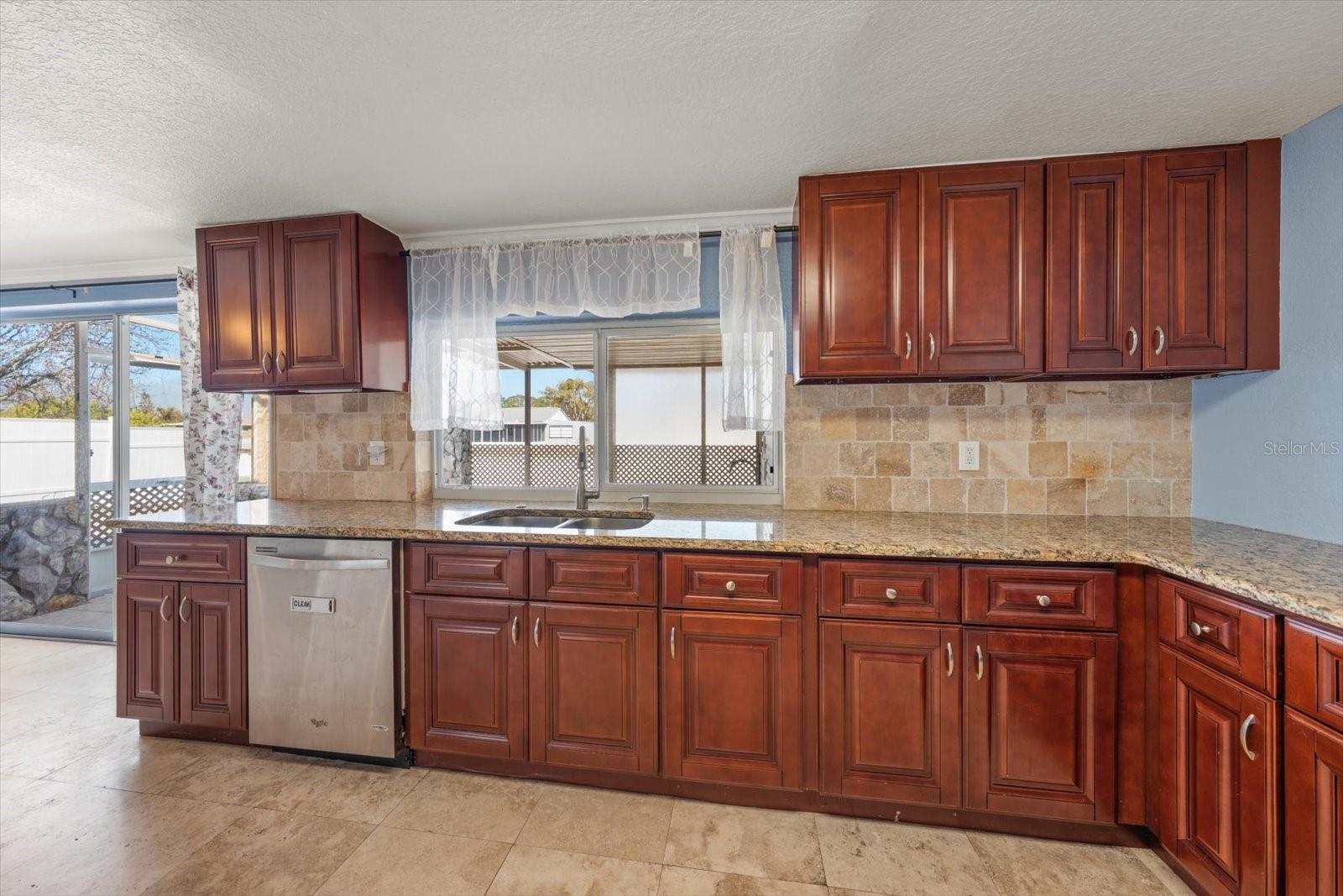 BEACON SQUARE - Residential