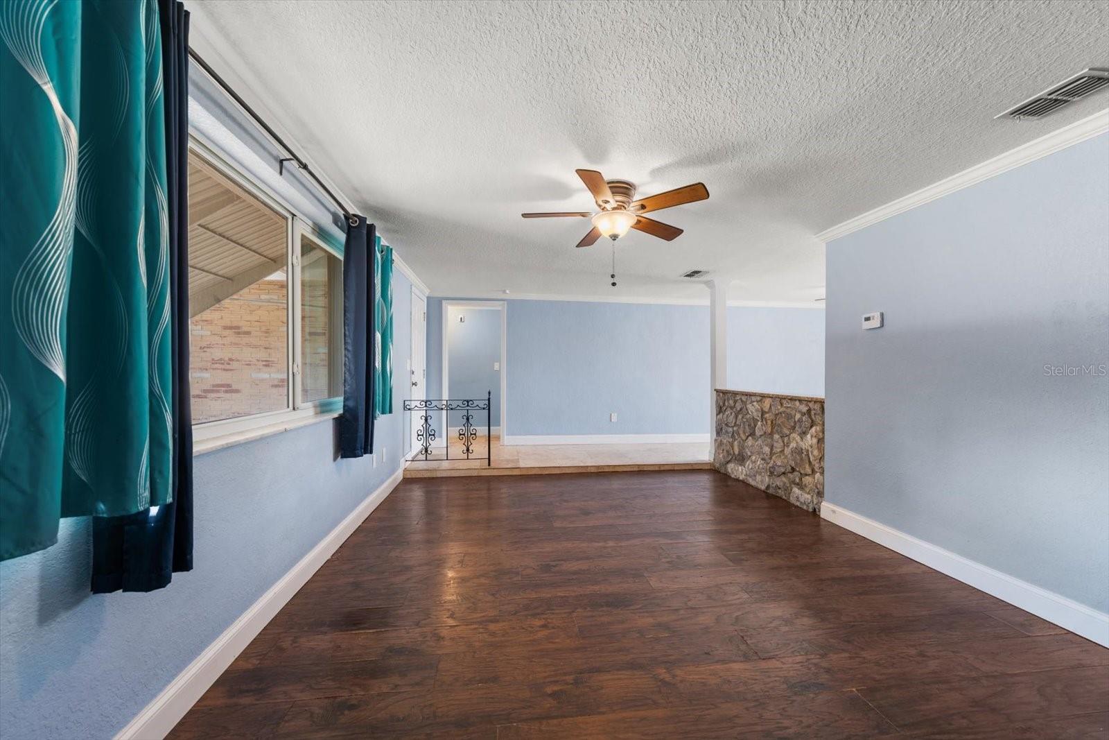 BEACON SQUARE - Residential