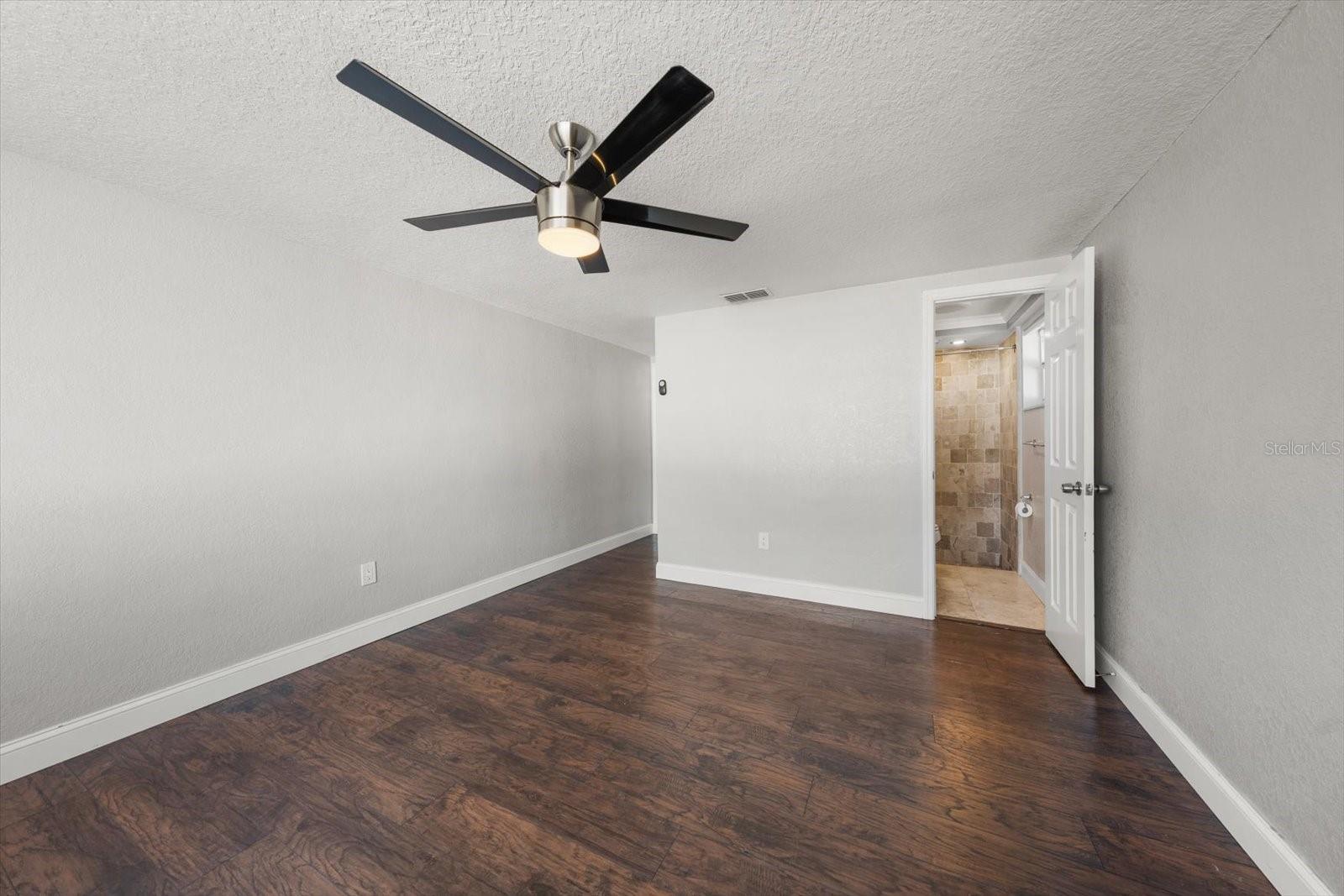 BEACON SQUARE - Residential