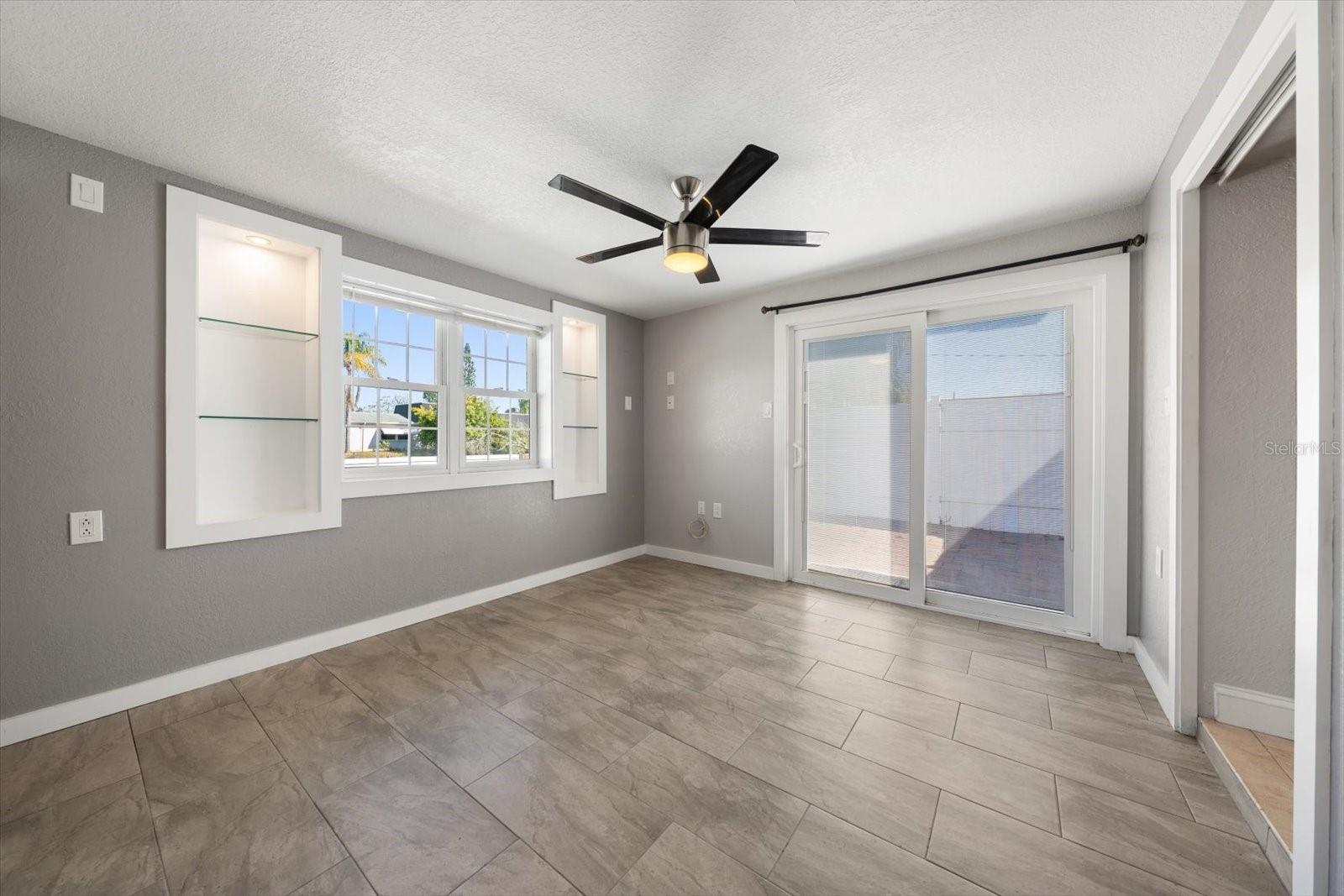 BEACON SQUARE - Residential