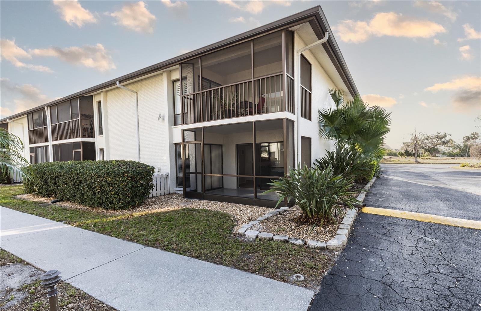 CROSSINGS - Residential