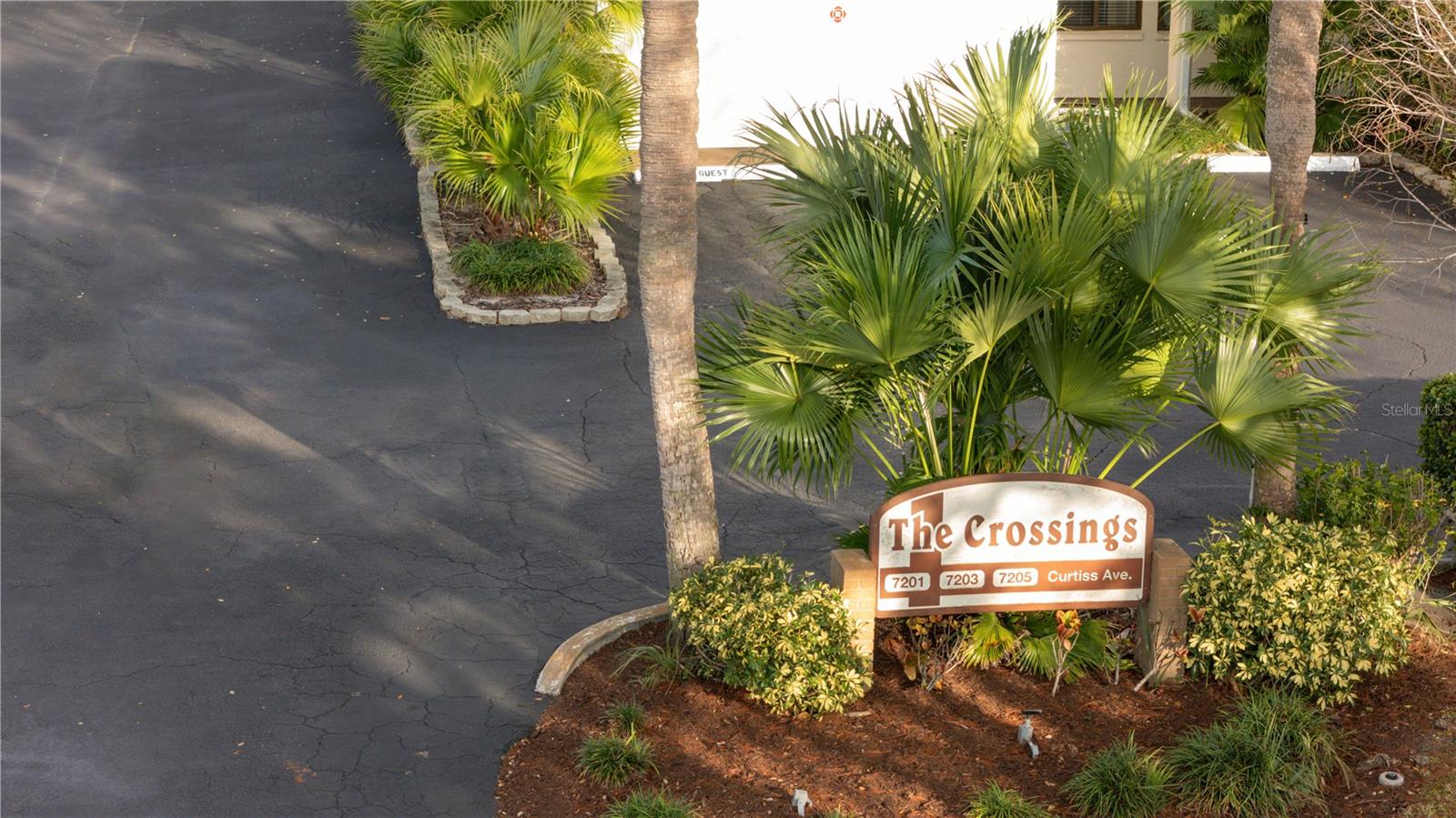 CROSSINGS - Residential