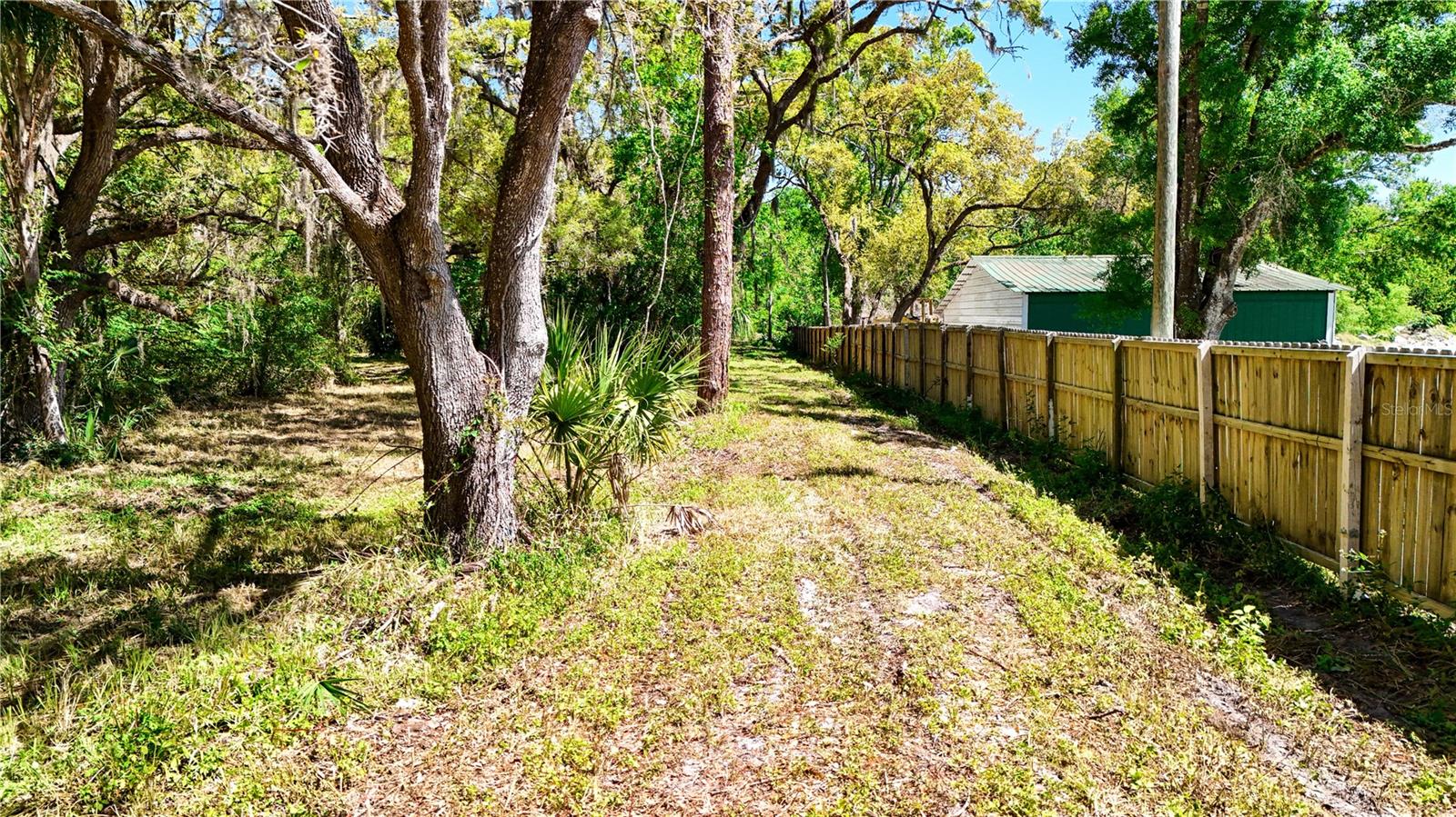 BASS LAKE ACRES SUB - Land