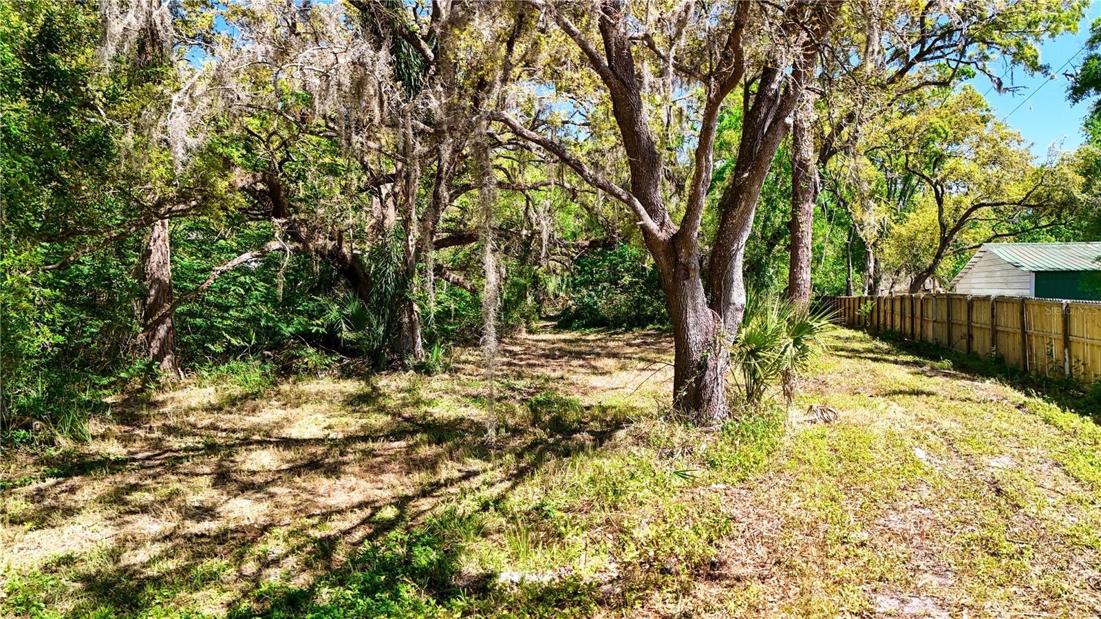 BASS LAKE ACRES SUB - Land