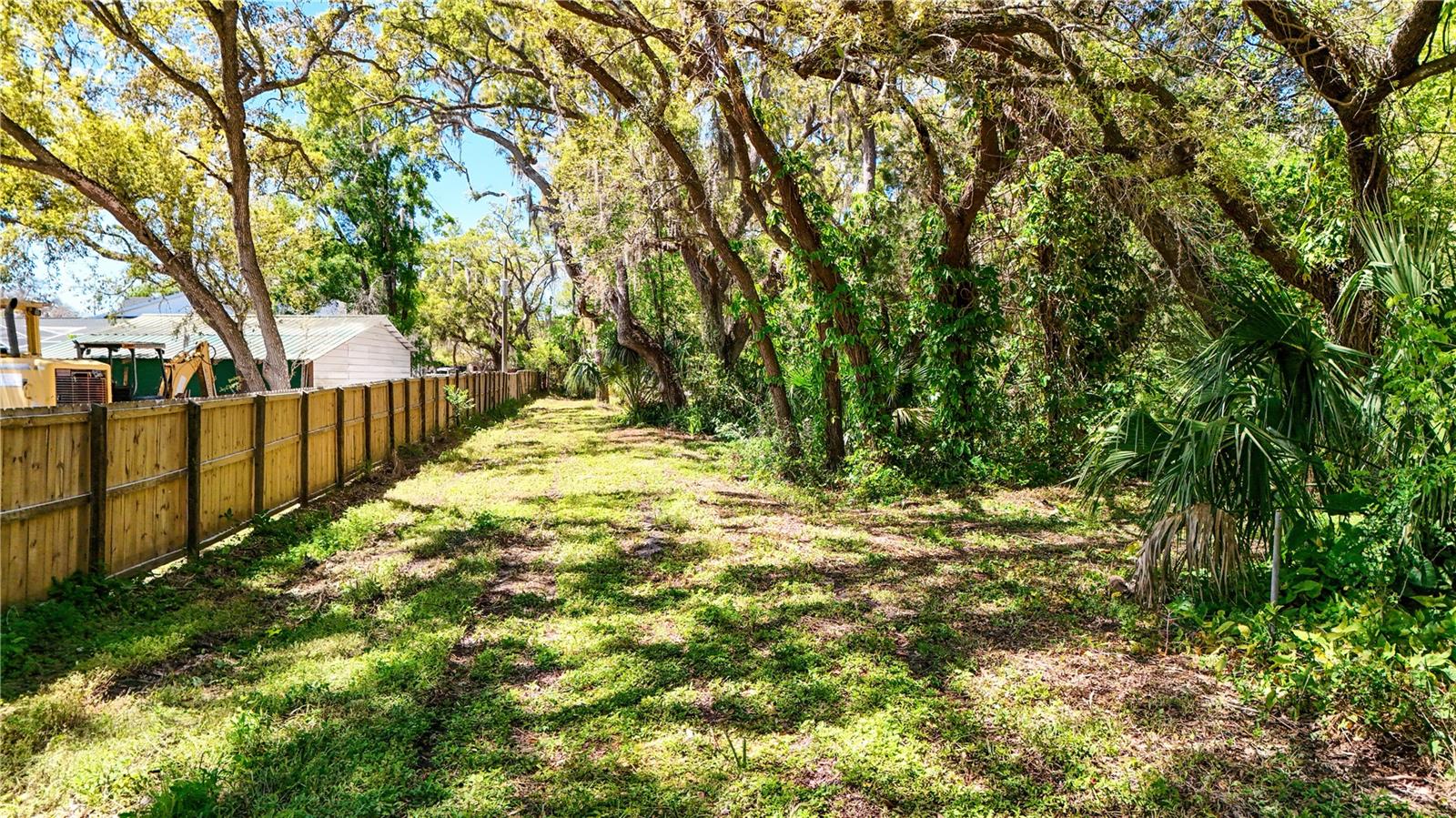 BASS LAKE ACRES SUB - Land