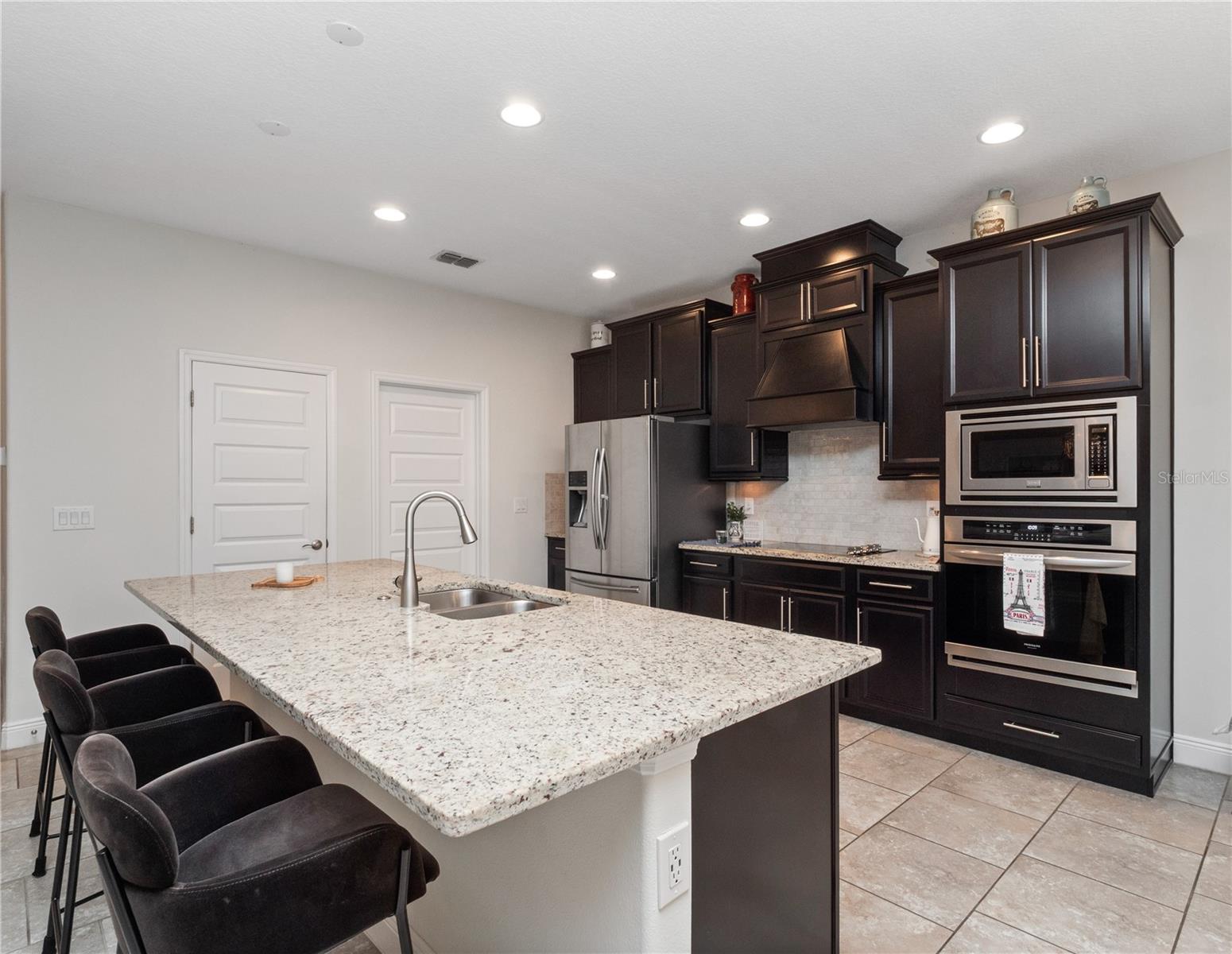 FAIRWAY VILLAS/PROVIDENCE - Residential