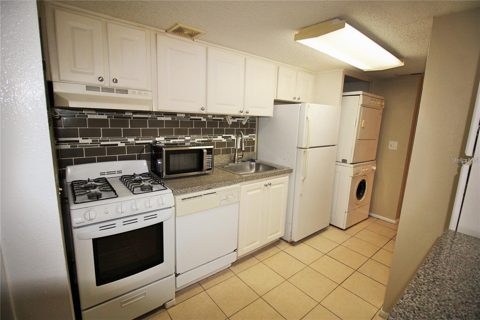 WATERSIDE AT CRANES ROOST A CONDO COMMUNITY - Residential