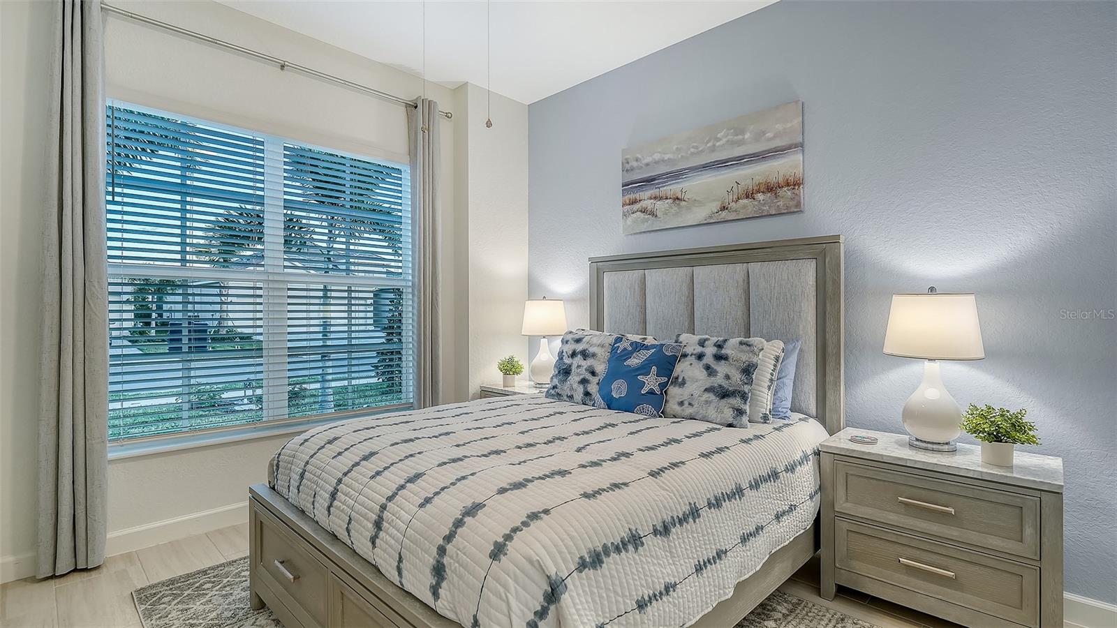 CALUSA COUNTRY CLUB - Residential Lease