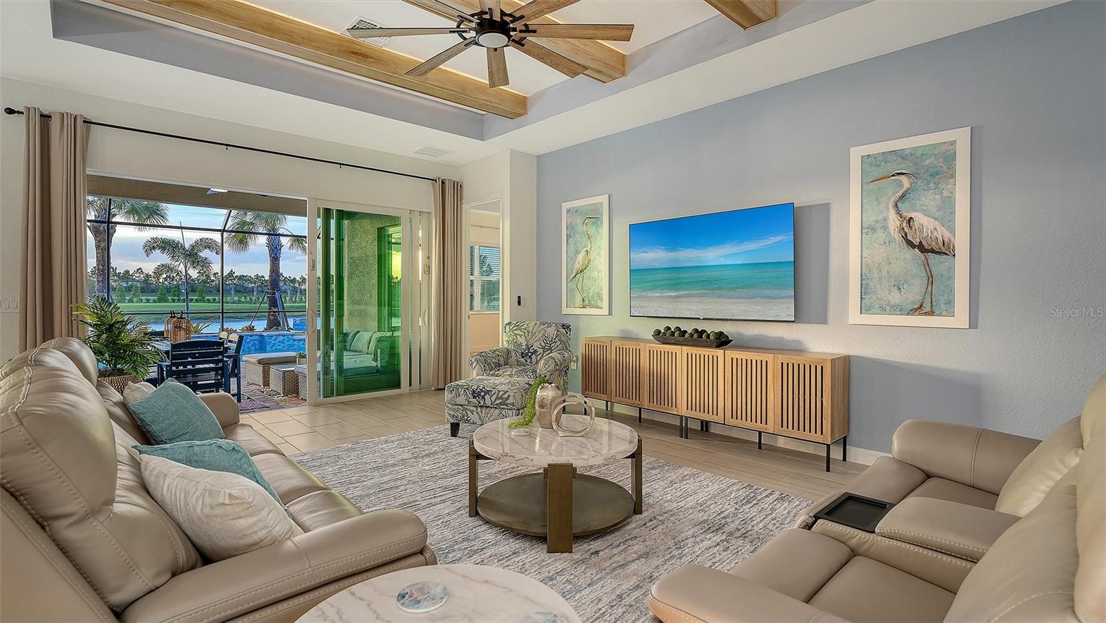 CALUSA COUNTRY CLUB - Residential Lease