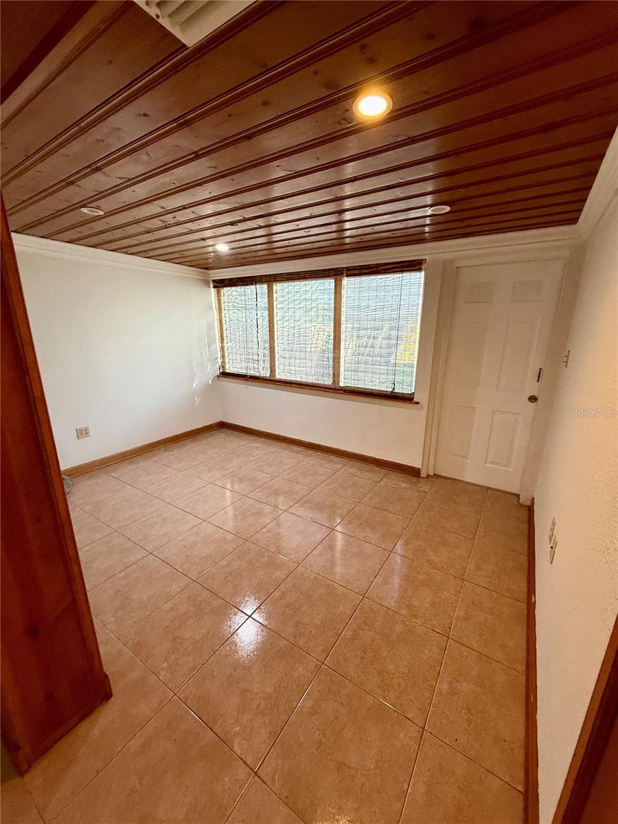 SMITH J L SUB - Residential Lease