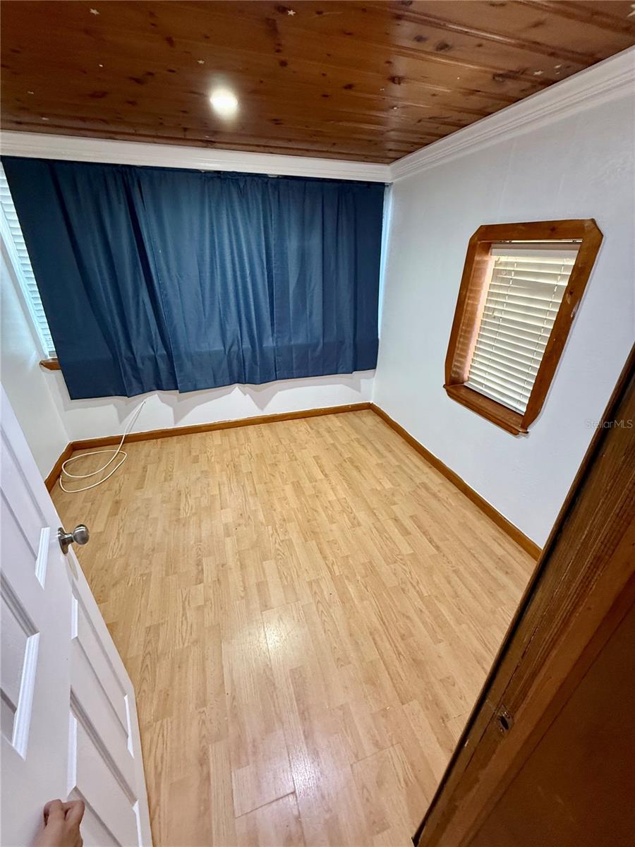 SMITH J L SUB - Residential Lease