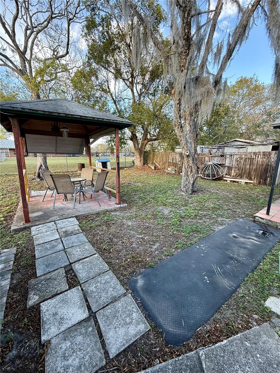 SMITH J L SUB - Residential Lease