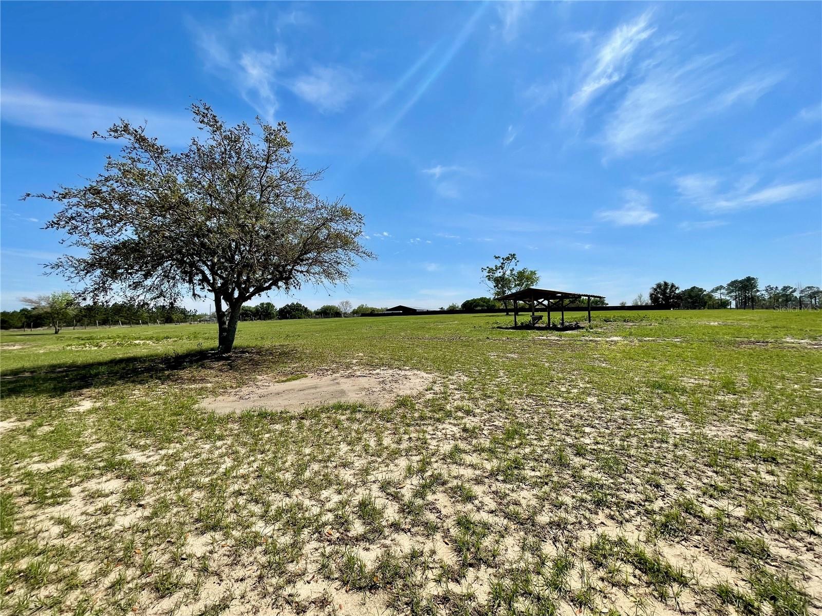 HAMMOCK GROVE ESTATES SUB - Residential