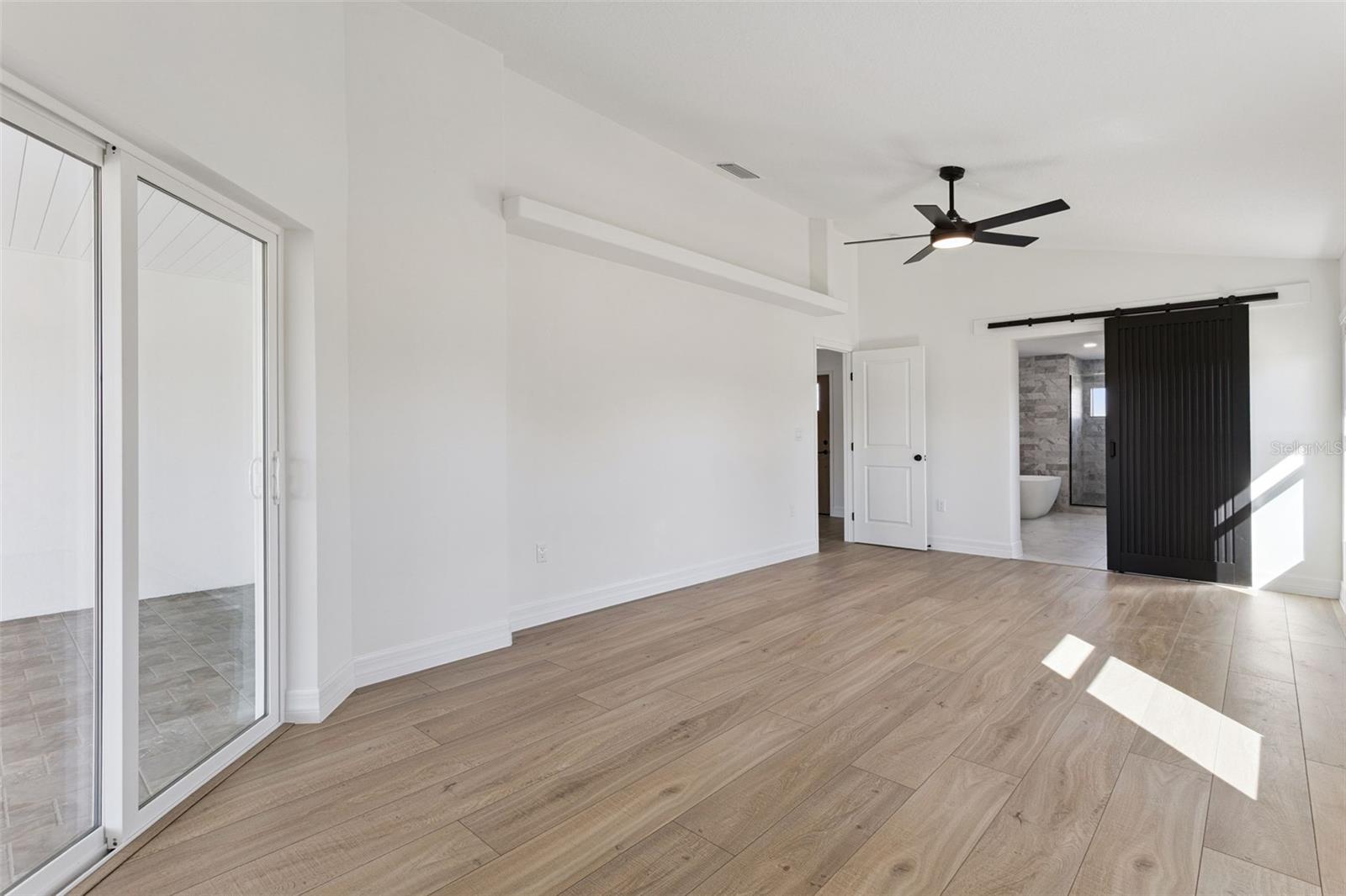 HAMMOCK GROVE ESTATES SUB - Residential