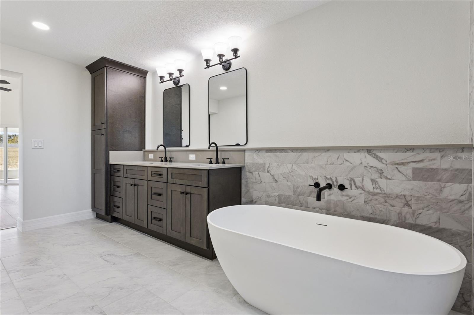 HAMMOCK GROVE ESTATES SUB - Residential