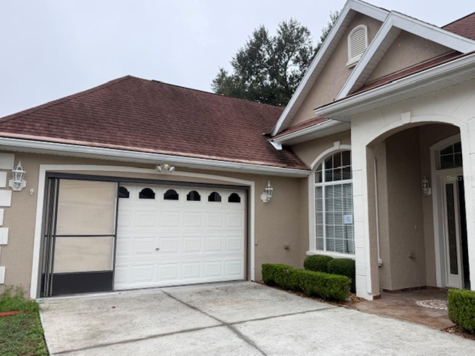 OAK RUN EAGLES POINT - Residential