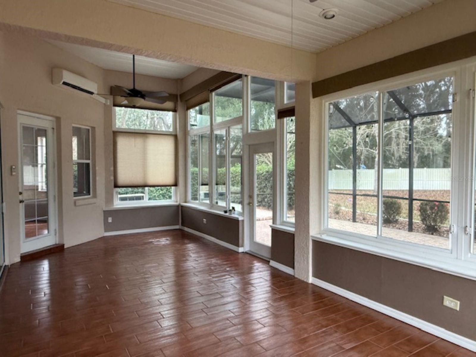 OAK RUN EAGLES POINT - Residential