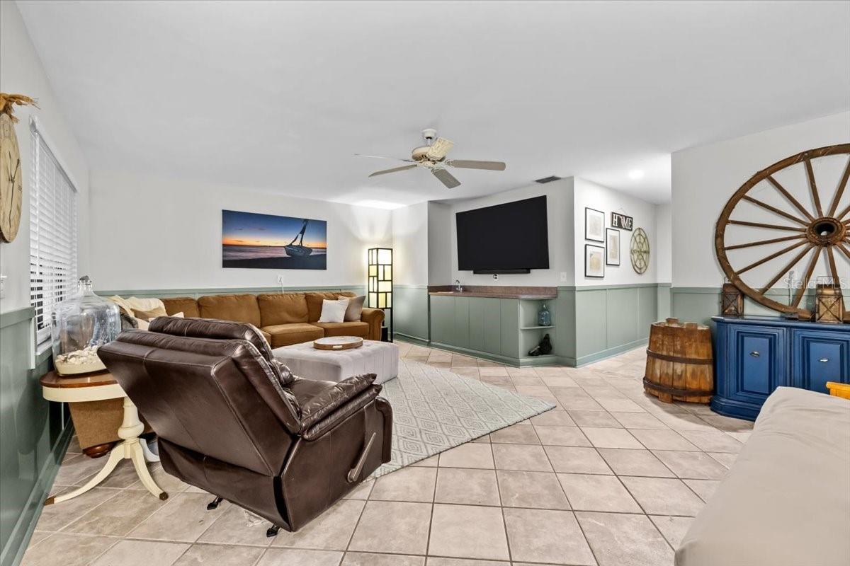 CURLEW LANDINGS - Residential