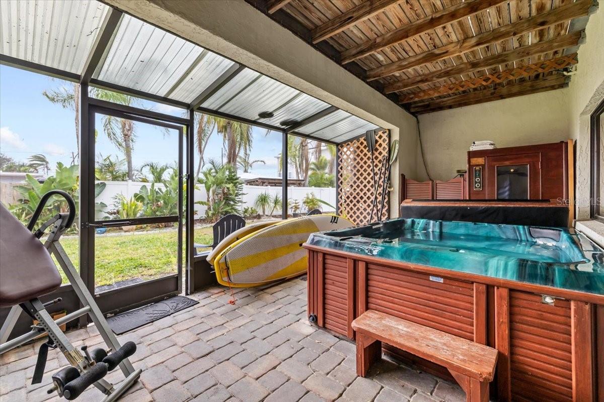 CURLEW LANDINGS - Residential