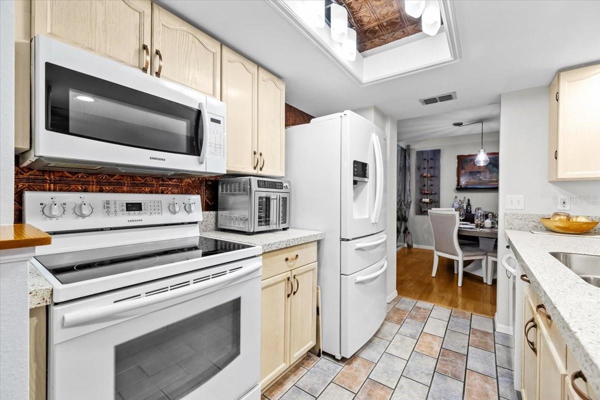 CURLEW LANDINGS - Residential