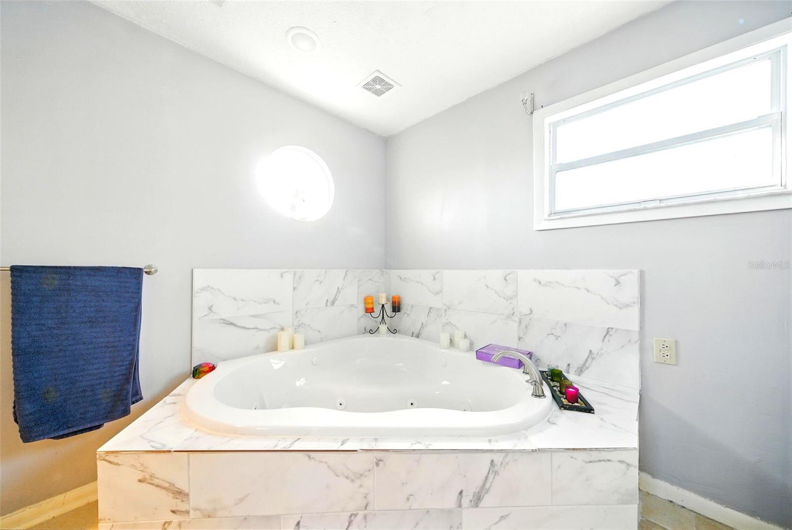 HOLIDAY ESTATES - Residential