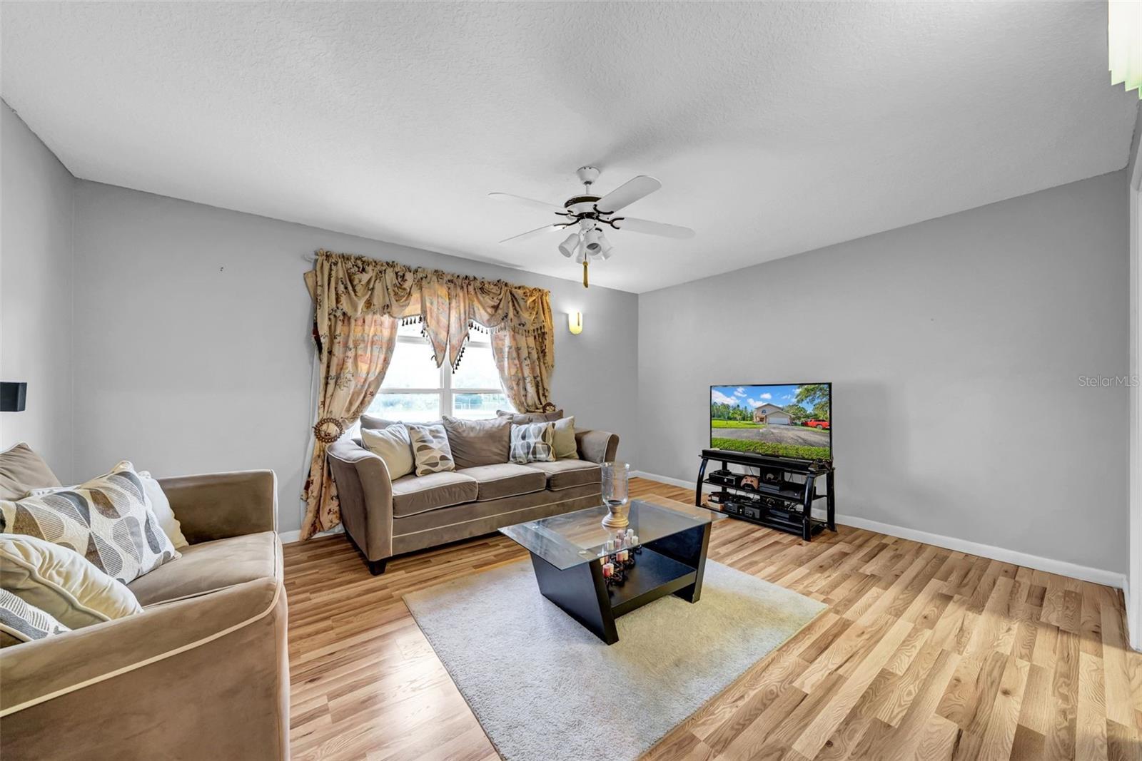 HOLIDAY ESTATES - Residential