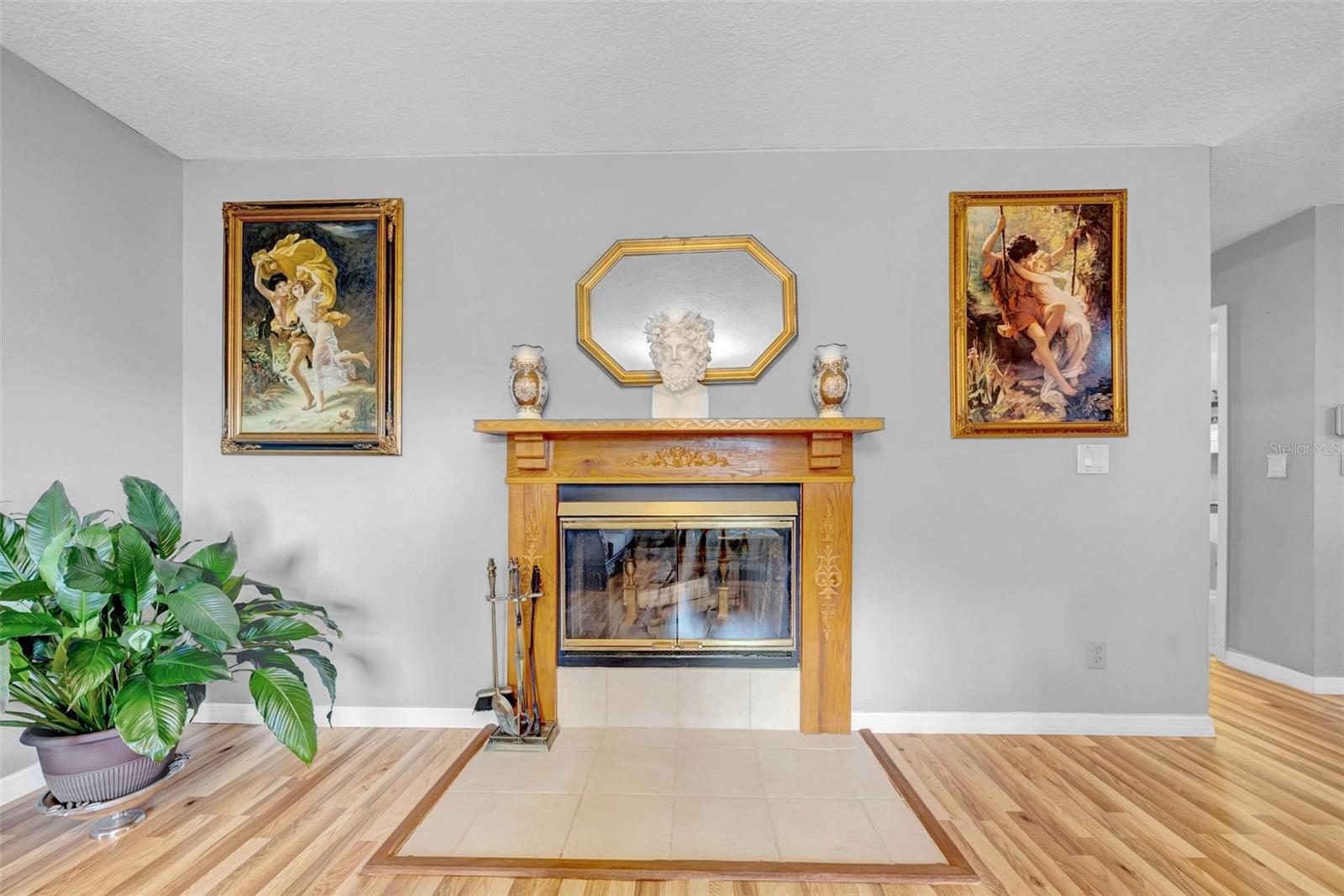 HOLIDAY ESTATES - Residential