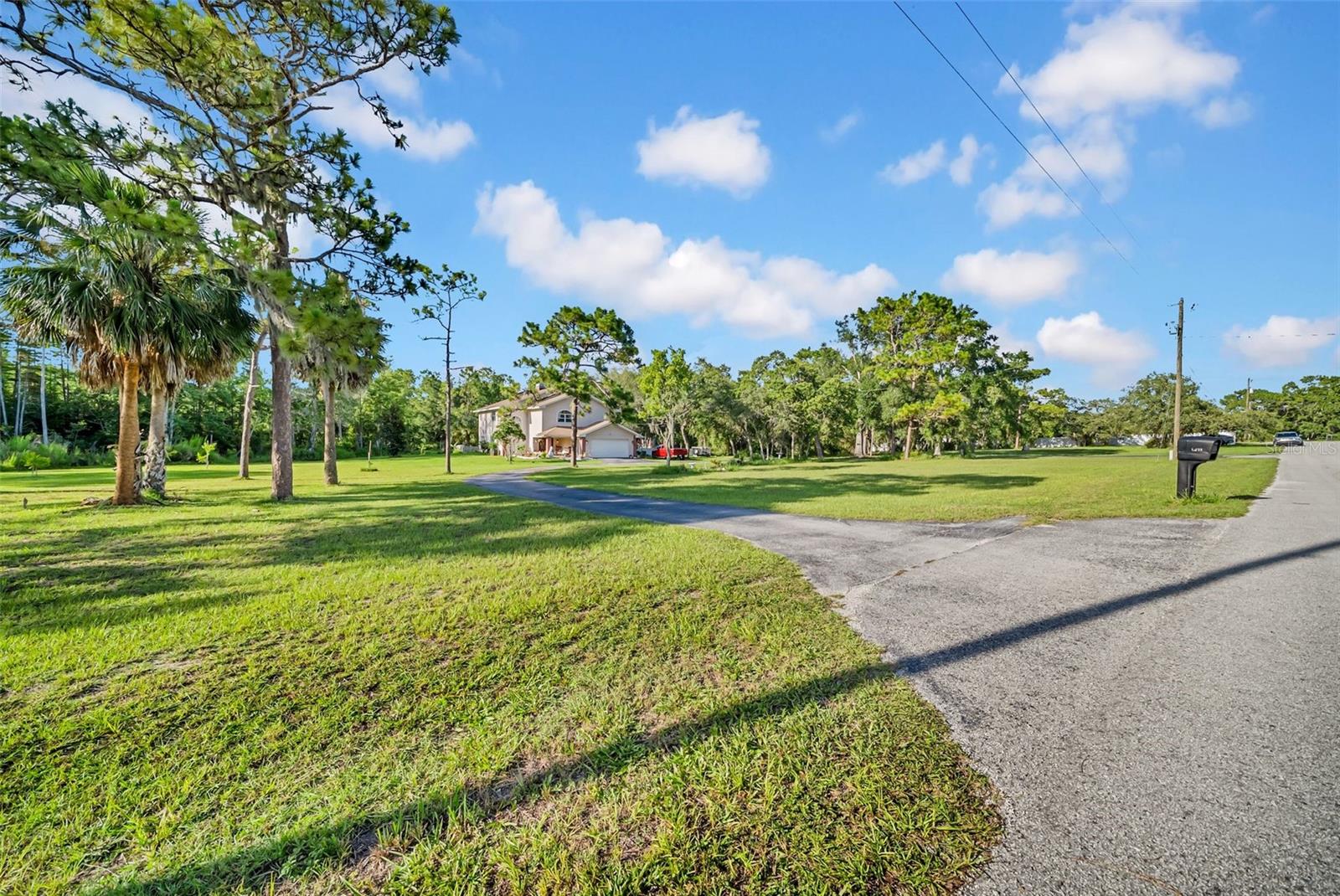 HOLIDAY ESTATES - Residential